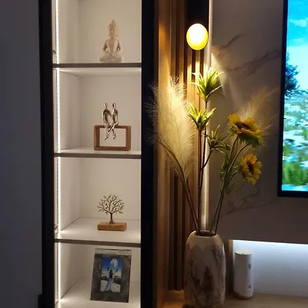 Apartament Rebeca Ultracentral Town Square Krajowa