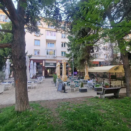 Rebeca Ultracentral Town Square * Krajowa
